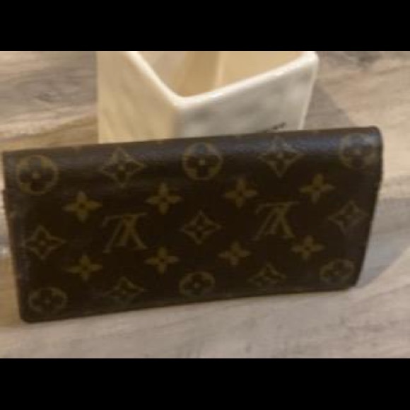 100% Authentic Louis Vuitton Vintage International Wallet - Picture 5 of 8